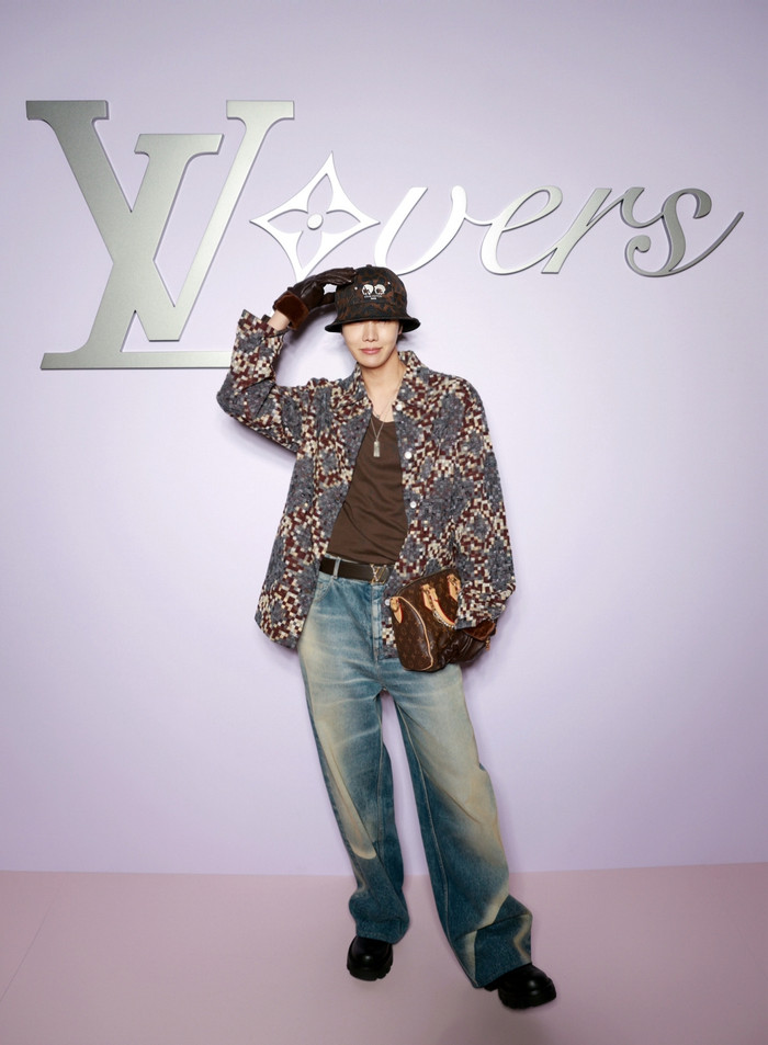 Nguồn:  (Ảnh WWD)