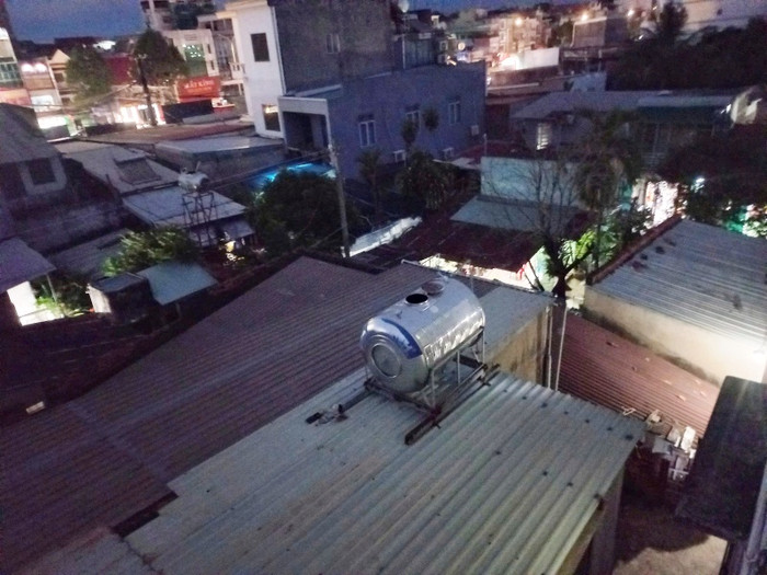 Khu vực bồn chứa nước - nơi phát hiện bộ xương người.