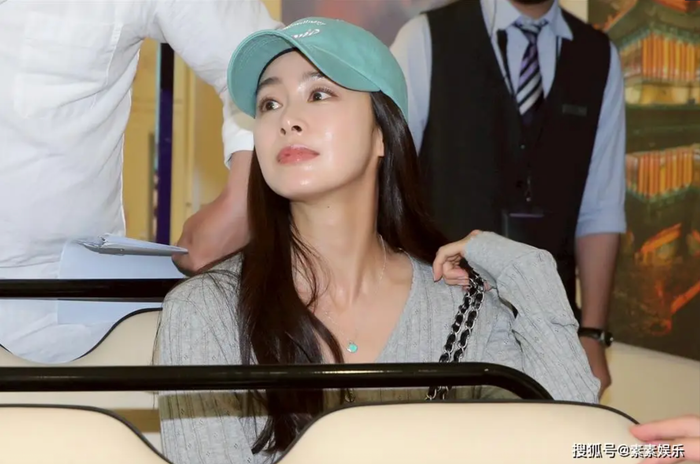 Một trong những hình ảnh mới nhất của Kim Tae Hee. Ảnh: Sohu