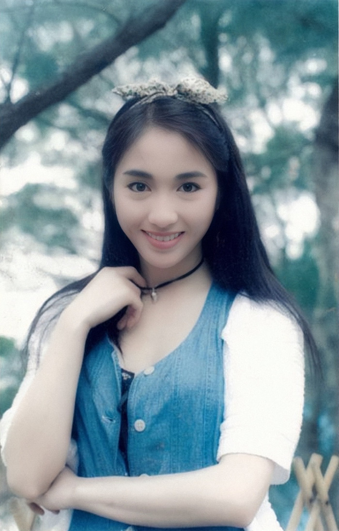 Từ một nàng tiểu thư sa cơ, Lê Tư nỗ lực trở thành nữ diễn viên nổi tiếng. (Ảnh: Baidu)