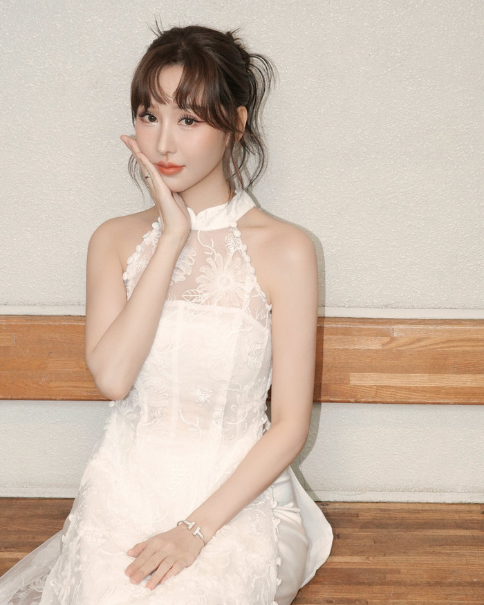 Nữ ca sĩ triệu view của Vpop gây xôn xao với nhan sắc khác lạ, fan tuyên bố không nhận ra Ảnh 3