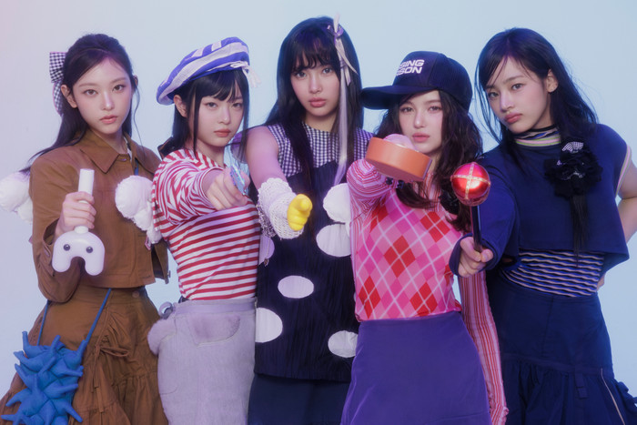 Vì sao NewJeans 'bó tay' trước ADOR? Ảnh 2