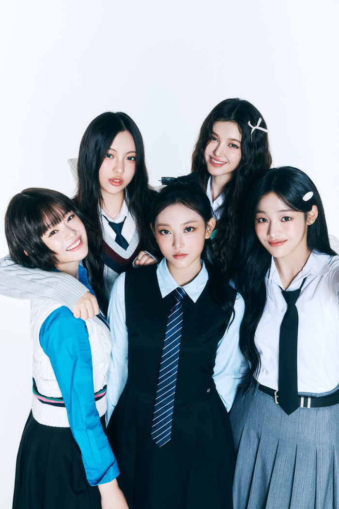 Vì sao NewJeans 'bó tay' trước ADOR? Ảnh 3