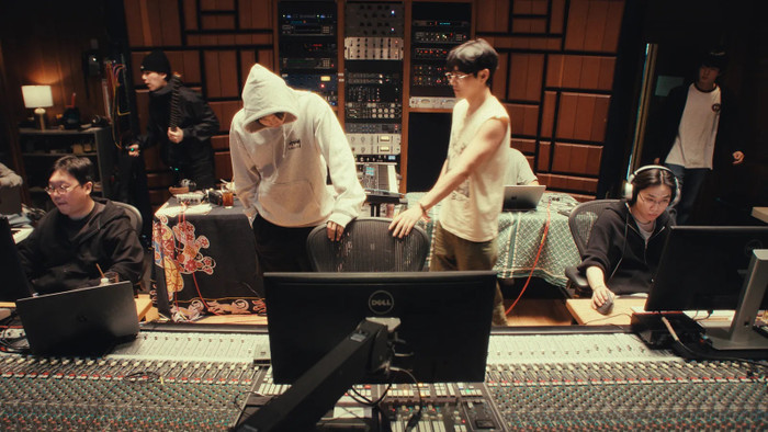 Bang Si Hyuk 'nhúng tay' vào ca khúc nổi bật nhất album BTS, kết quả gây bất ngờ Ảnh 2