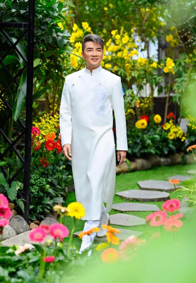 Nam ca sĩ chăm chút tỉ mỉ từng ngóc ngách trong biệt thự. (Ảnh sưu tầm)