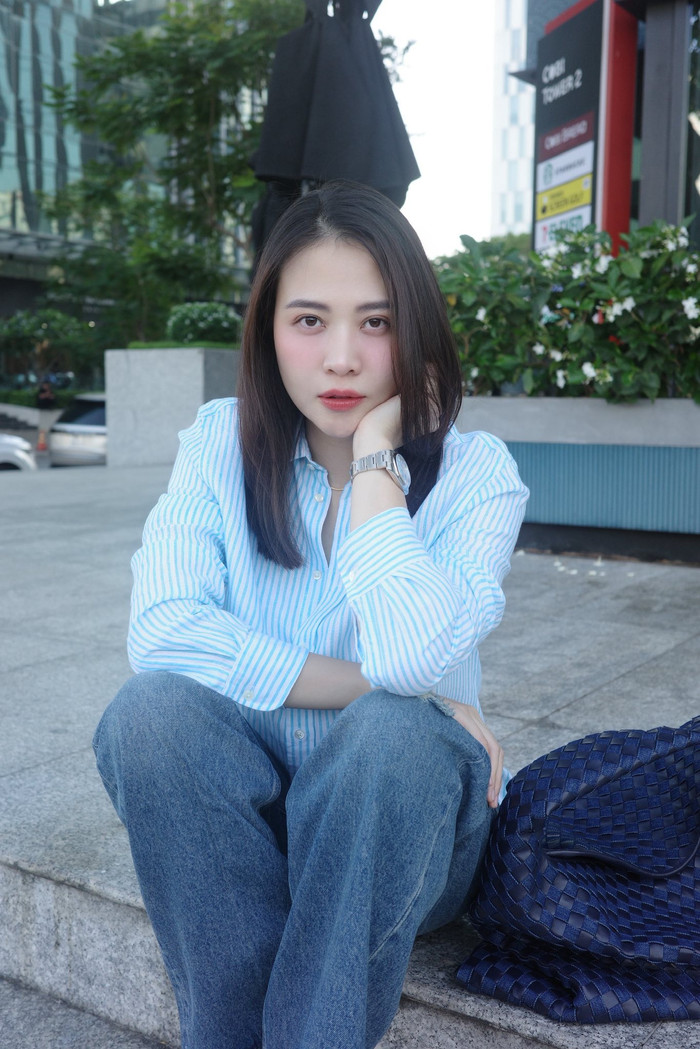 Từ trước đến nay, vợ Cường Đô La là người trung thành với kiểu tóc dài thẳng. (Ảnh: FBNV)