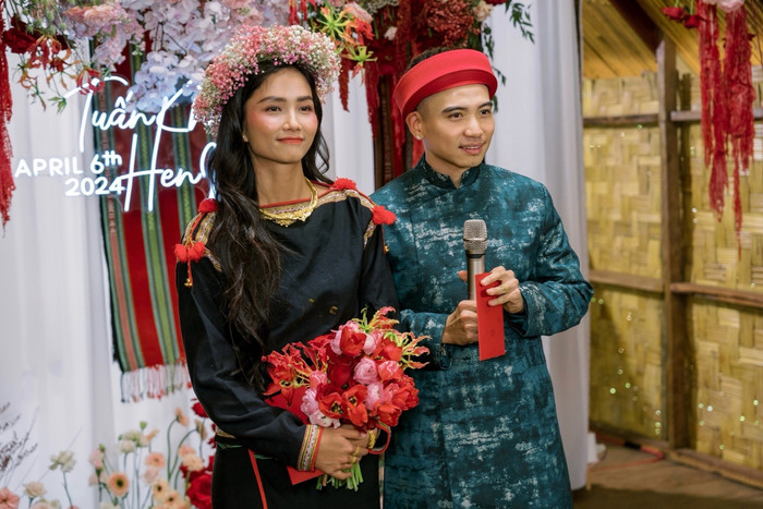 Trước đó H'Hen Niê và chồng đã làm lễ cưới riêng tư tại quê nhà. Ảnh: FBNV