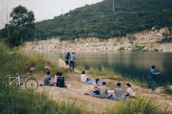 Quang cảnh nên thơ hữu tình của Hồ Đá được phim mô tả