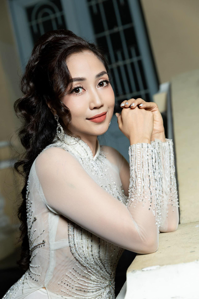 Ngoài vai trò diễn viên, Ốc Thanh Vân còn điều hành công việc kinh doanh riêng để kiếm thêm thu nhập. Ảnh: FBNV