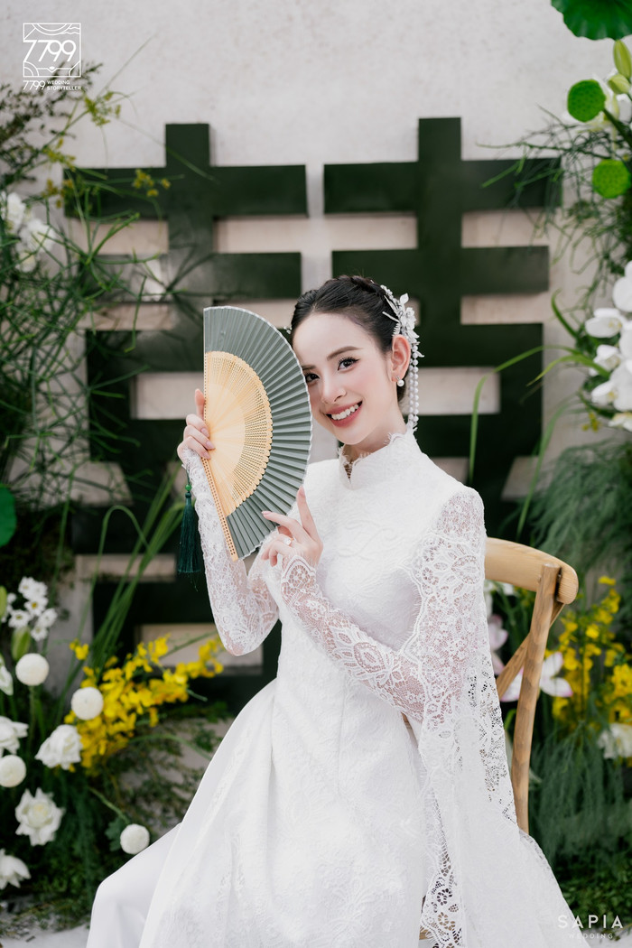 Nhan sắc rạng rỡ chuẩn 'phu nhân hào môn' của Hương Liên trong ngày trọng đại. (Ảnh: 7799 Wedding Storyteller Hanoi)