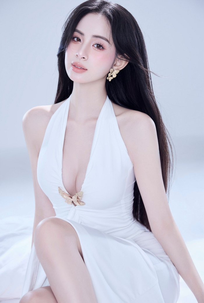 Hương Liên sở hữu lượng người theo dõi 'khủng' trên nền tảng mạng xã hội. (Ảnh: FBNV)