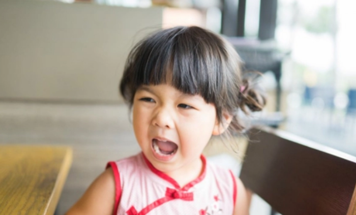 Giúp con nhận biết đúng cảm xúc là cách hiệu quả để nuôi dạy đứa trẻ EQ cao (Ảnh minh hoạ).
