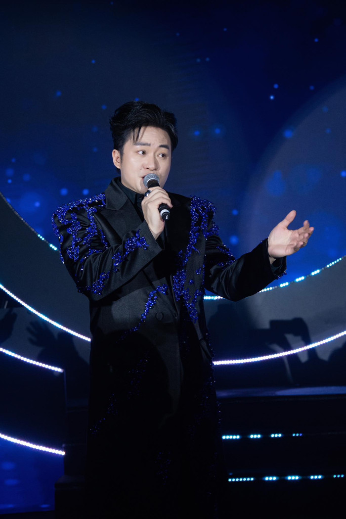 Ca sĩ Tùng Dương gây xúc động Ảnh 3