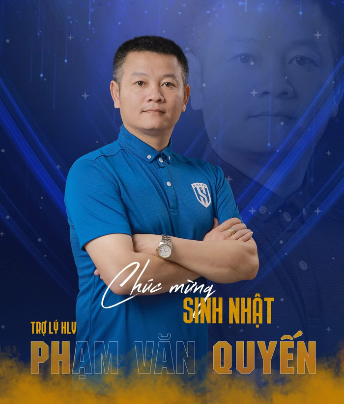 Văn Quyến đang làm trợ lý HLV ở SLNA. Ảnh: CLB SLNA