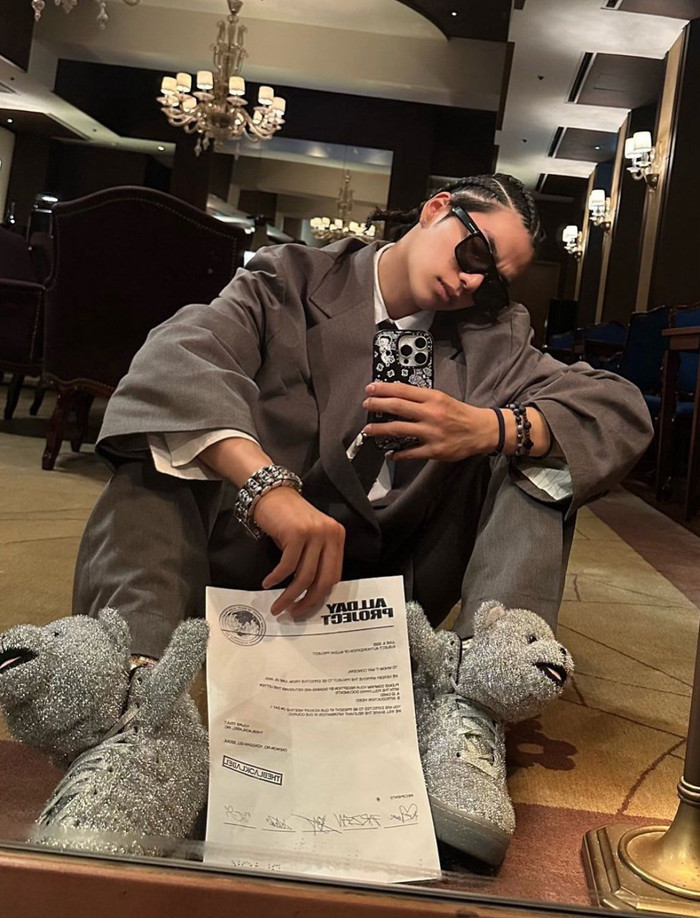 Kpop và tham vọng toàn cầu: Nhóm nhạc mới của THE BLACK LABEL chạm 'vạch đỏ' văn hóa? Ảnh 2