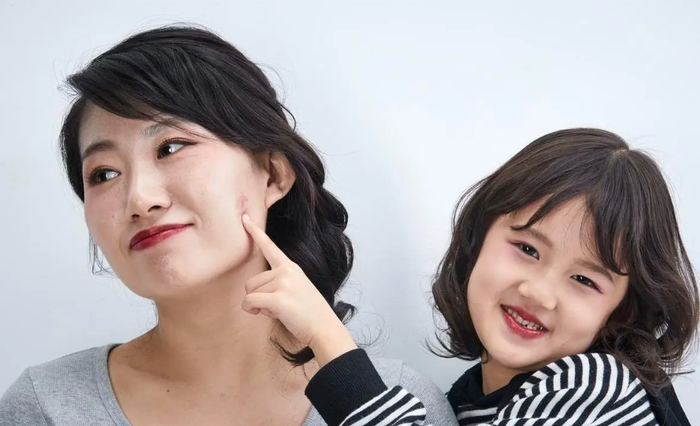 Cha mẹ cần học cách bảo vệ quyền riêng tư cảm xúc của con (Ảnh minh hoạ).