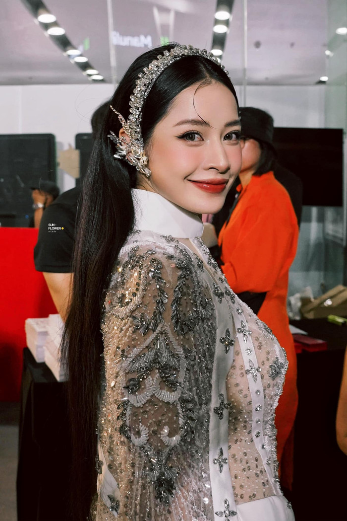 Chi Pu luôn nỗ lực không ngừng để khẳng định bản thân trong lòng khán giả - (Ảnh: FBNV).