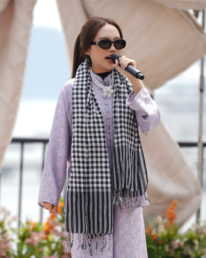 Phương Mỹ Chi quyết định chọn thể loại âm nhạc hiện đại kết hợp với chất liệu dân gian. (Ảnh: FBNV)
