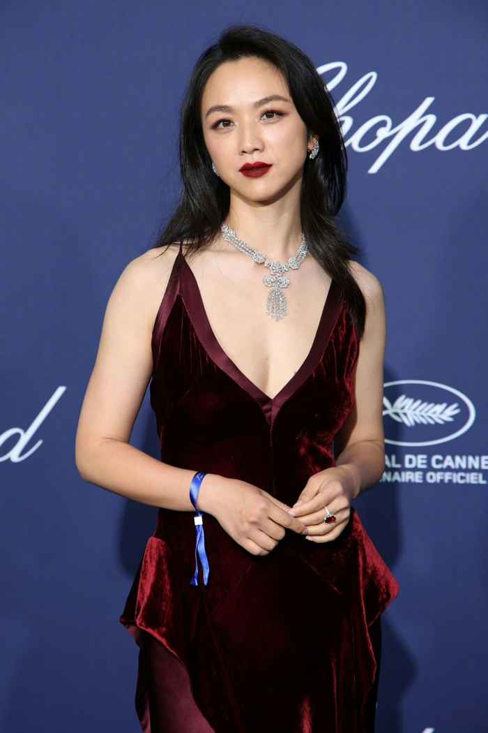 Sự bản lĩnh của Thang Duy khiến nhiều người nể phục. (Ảnh: Weibo)