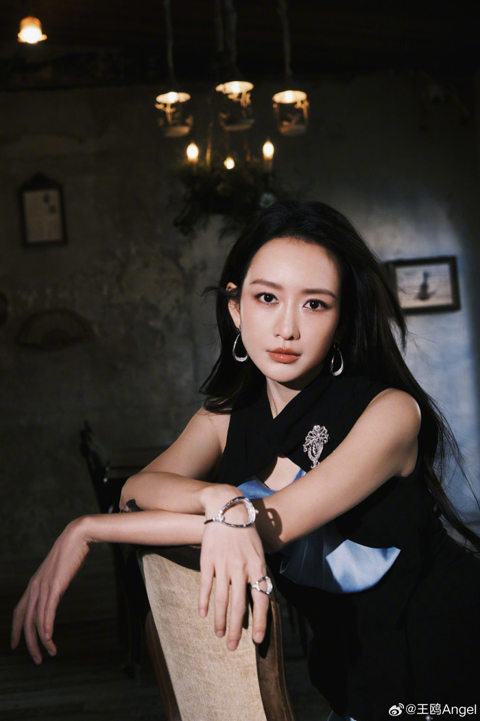 Đời tư của Vương Âu khá ồn ào. (Ảnh: Weibo)