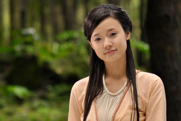 Nhan sắc cổ trang của Midu là tượng đài không dễ xô ngã trong dòng phim cổ trang Việt