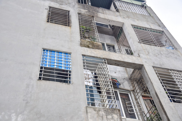 Chuồng cọp tại chung cư mini Khương Hạ. (Ảnh: Tuổi Trẻ Online)