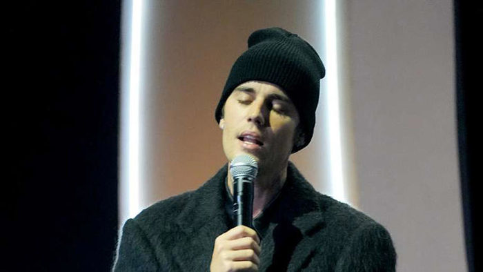 Toàn bộ album gồm 21 ca khúc, Swag mang đậm chất giản dị, tư duy sâu sắc, thuần acoustic và đầy cảm xúc. (Ảnh: Page Six)