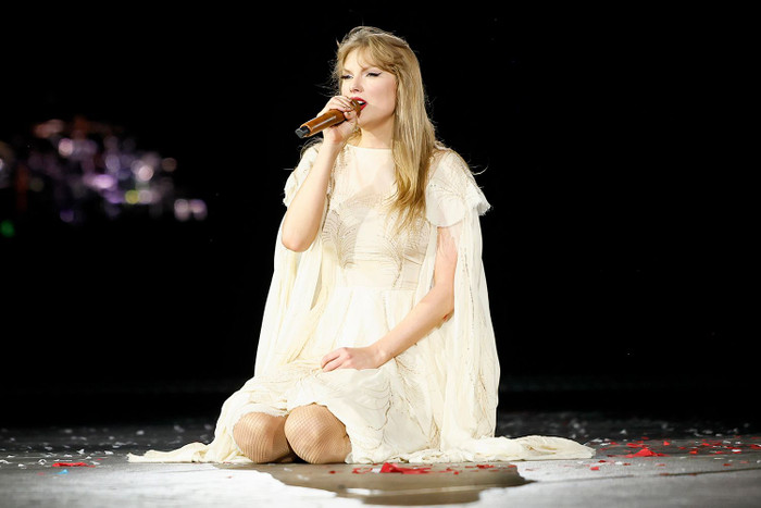 Sau khi giành lại 6 album, Taylor Swift đang úp mở điều gì? Ảnh 3