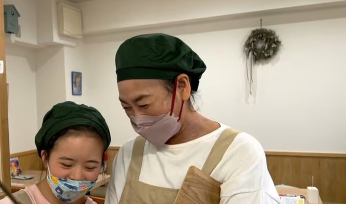 Mắc ung thư giai đoạn cuối, người phụ nữ tạo công việc cho người khuyết tật gây ấm lòng Ảnh 1