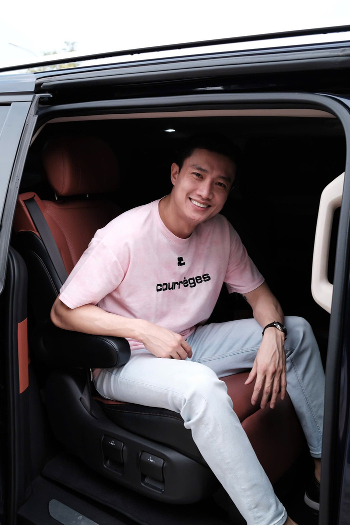 Trước khi được 'gán ghép' với Phương Thanh, Quốc Trường cũng vướng một số tin đồn tình cảm với bạn diễn khác giới. Ảnh: FBNV