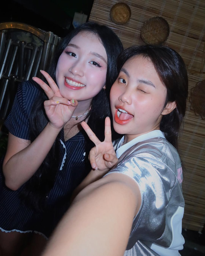 Mối quan hệ giữa Phương Mỹ Chi và Jenny Huỳnh khiến nhiều người bất ngờ. (Ảnh: ISNV)