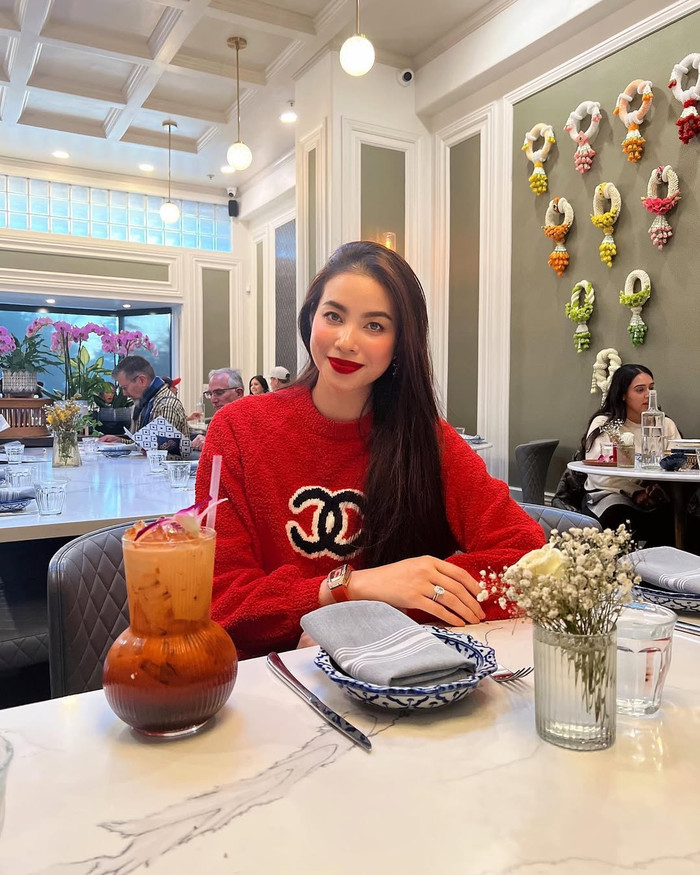 Phạm Hương đang sống tại nước Mỹ cùng chồng và hai con trai . Ảnh: IGNV
