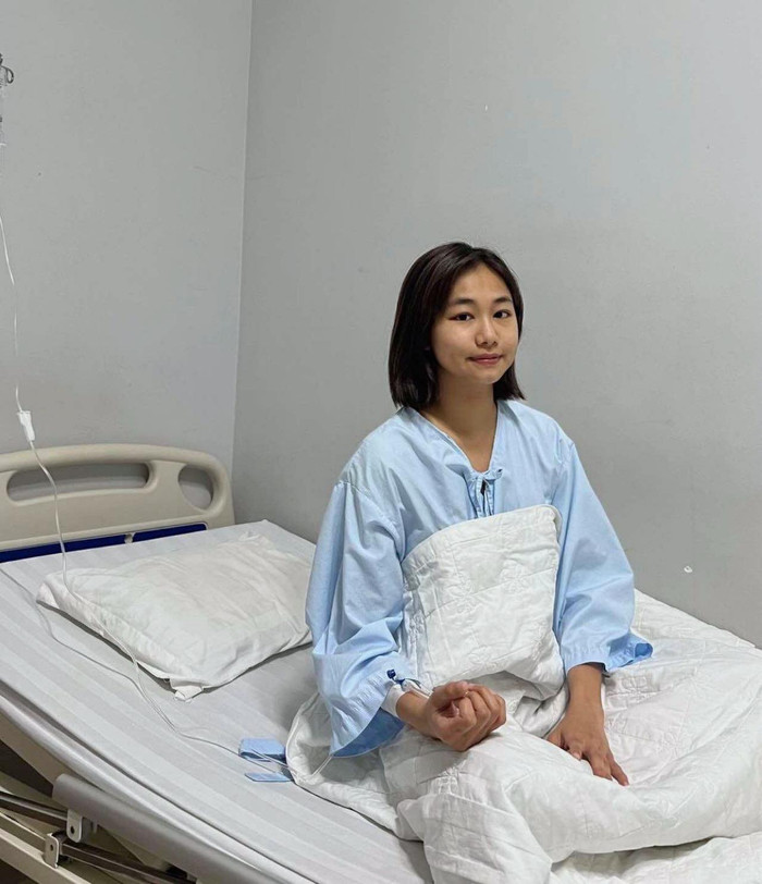 Bài đăng gần nhất của Ngân Hòa là hình ảnh trên giường bệnh vào ngày 7/6 vừa qua. (Ảnh FBNV)
