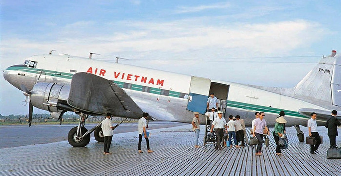 Nhìn phục trang của Kaity Nguyễn, đoán cốt truyện 'Tử Chiến Trên Không' Ảnh 7