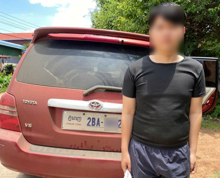 Hình ảnh cháu Nguyễn Văn B. tại Campuchia do các đối tượng chụp gửi về cho vợ chồng bà Bình. Ảnh: Báo Công an Nhân dân