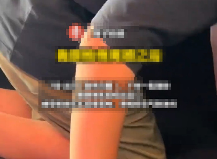 Bé trai 9 tuổi bị nhốt trong cốp xe suốt nhiều giờ khi đi du lịch cùng cha ruột và mẹ kế Ảnh 2