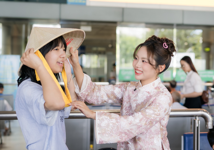 Không chỉ đơn thuần là một cuộc thi, Phương Mỹ Chi còn mang âm nhạc, văn hoá đậm bản sắc Việt Nam đến sân chơi Sing! Asia 2025. (Ảnh: FBNV)
