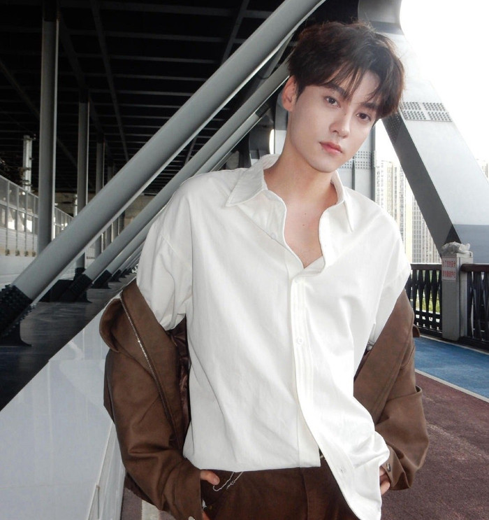 Sau khi được đăng tải, từ khoá nhanh chóng leo lên top 2 hot search. (Ảnh: Weibo)