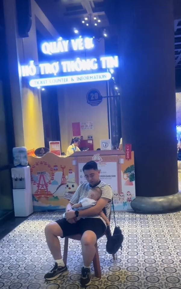 Cả gia đình đã thoát nạn may mắn vì ngủ quên. (Ảnh: Gia Đình nhà Thóc)