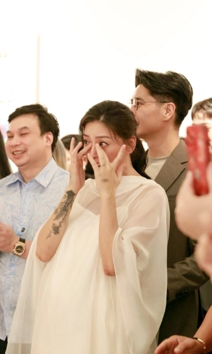 Nữ ca sĩ khóc nhiều nhất Việt Nam Ảnh 1