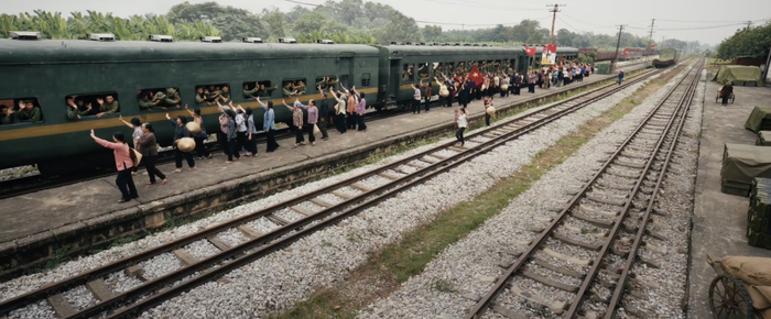 Hòa Minzy tham gia đóng 'Mưa Đỏ' Ảnh 2