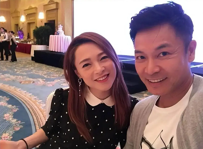 Âu Thanh Di và Quách Tấn An cho biết ly hôn là một quyết định được suy xét kỹ lưỡng. (Ảnh: Sohu)