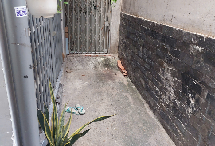 Hiện trường nơi phát hiện chiếc vali chứa thi thể người. Ảnh: VietNamNet