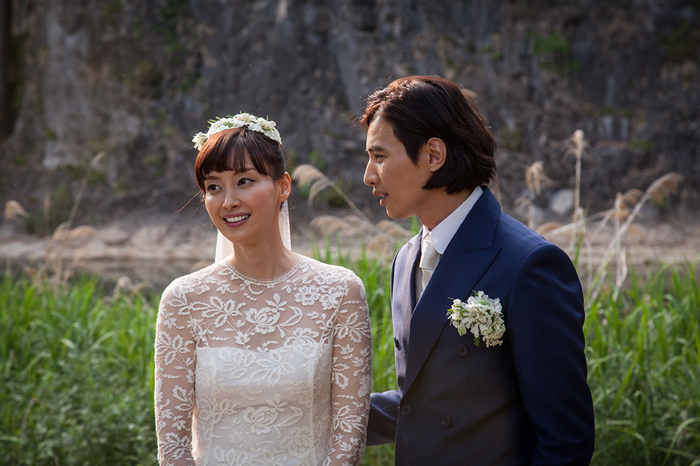 Diễn viên Won Bin đã kết hôn với diễn viên Lee Na Young vào năm 2015. Ảnh: SBS