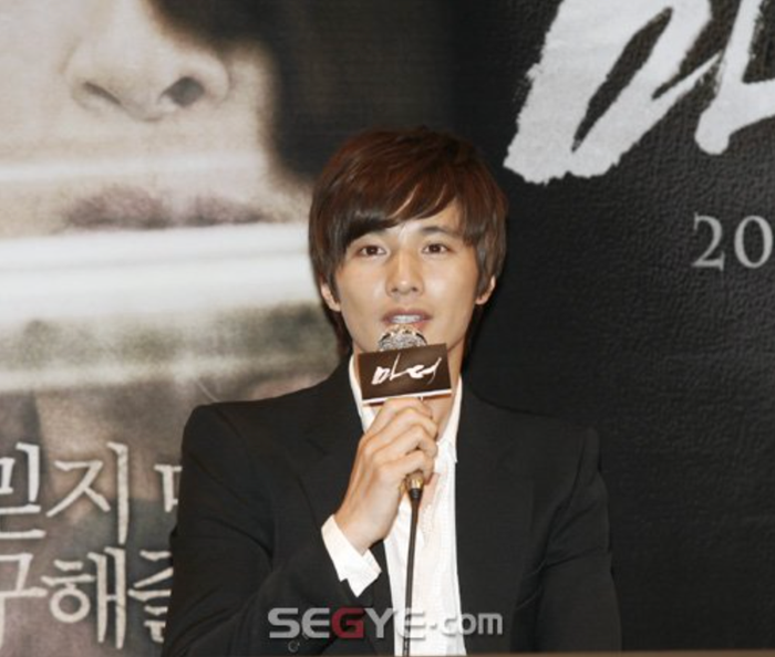 Diễn viên Won Bin 'ở ẩn' sau khi đóng phim The Man from Nowhere. Ảnh: Segye
