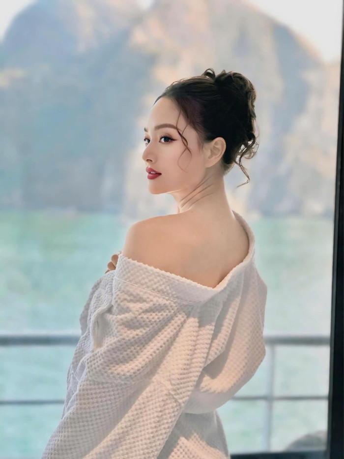 Nữ diễn viên cho biết, trong thời gian chung sống, cô chưa từng cần tiền từ chồng. (Ảnh FBNV)