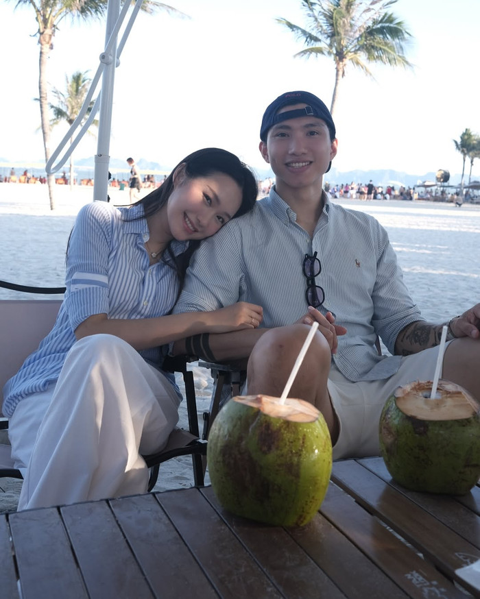 Vào đầu tháng 2 năm nay, chính Đoàn Văn Hậu cũng từng chia sẻ bản vẽ mô phỏng căn nhà trên trang cá nhân với dòng trạng thái: “Ngóng chờ từng ngày để được về tổ ấm mới”.