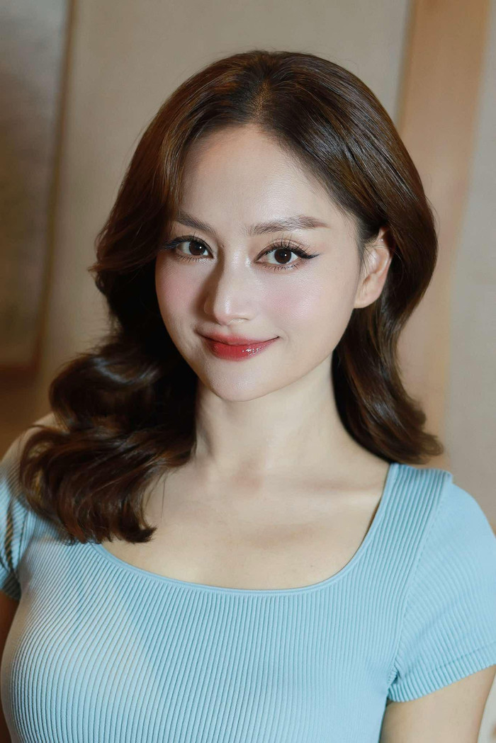Lan Phương lựa chọn đối thoại thẳng thắn thay vì né tránh các ý kiến trái chiều. (Ảnh: FBNV)