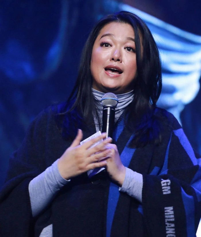 Lý San San tăng cân do tác dụng phụ của thuốc chữa bệnh. (Ảnh Sohu)