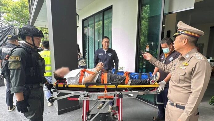 Đột kích bắt giữ nhóm lừa đảo qua điện thoại, một thanh niên gãy chân do nhảy lầu bỏ trốn Ảnh 2